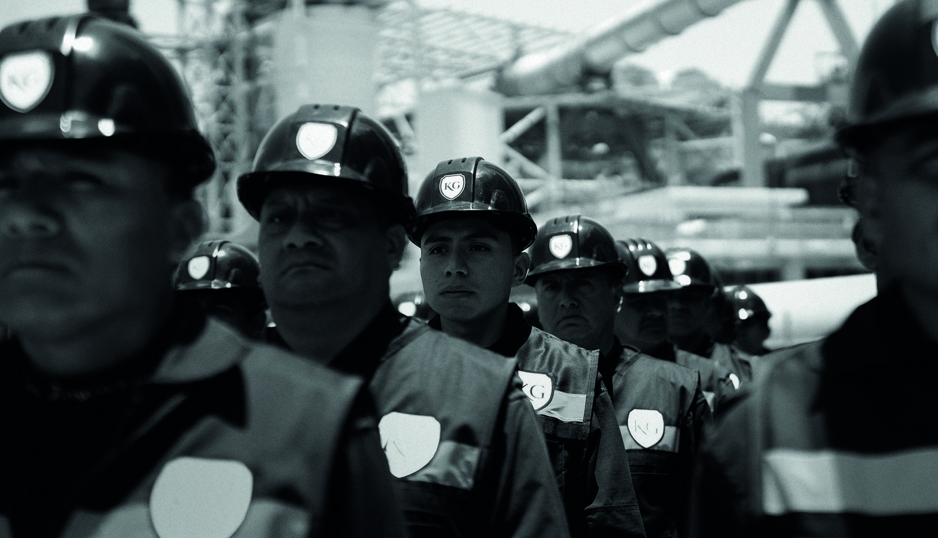 Personal de Kauil Group representando al sector de seguridad